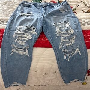 American Eagle Outfitters Light Blue destroyed Denim Jeans